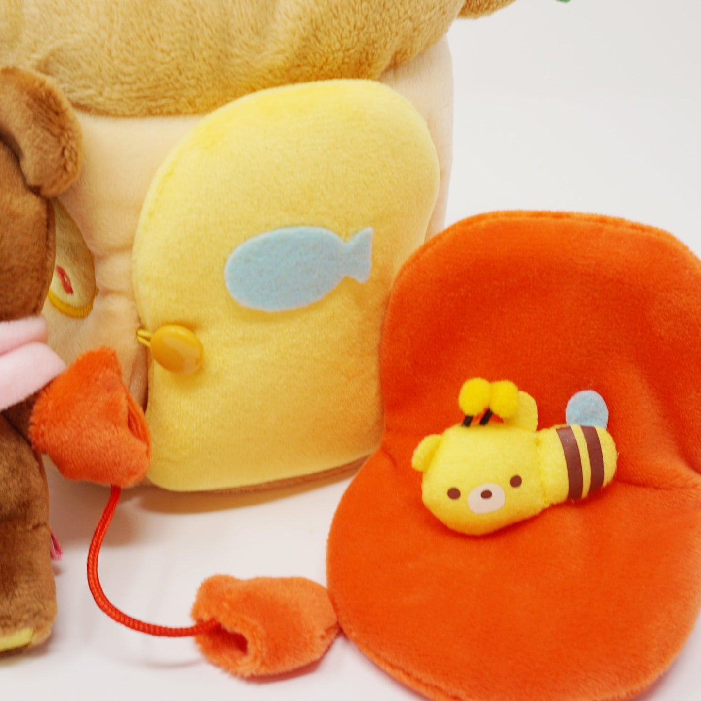 2016 Chairoikoguma House Plush Set - Rilakkuma Gloves Gift Theme