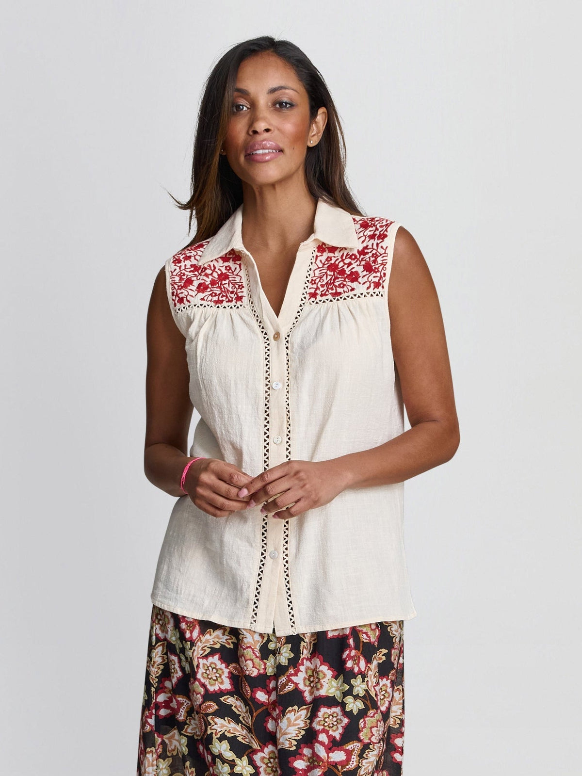 Gina Bacconi Beige Claude Embroidered Cotton Sleeveless Shirt
