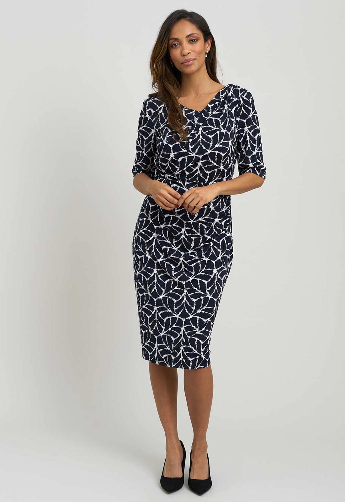 Gina Bacconi NAVY / WHITE Queenie Abstract Print Jersey Dress
